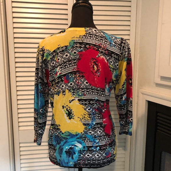 JOSEPH A. Cardigan Sweater - So Very Soft & Comfy‼️ So Flattering & Feminine!🌷 - Picture 3 of 6